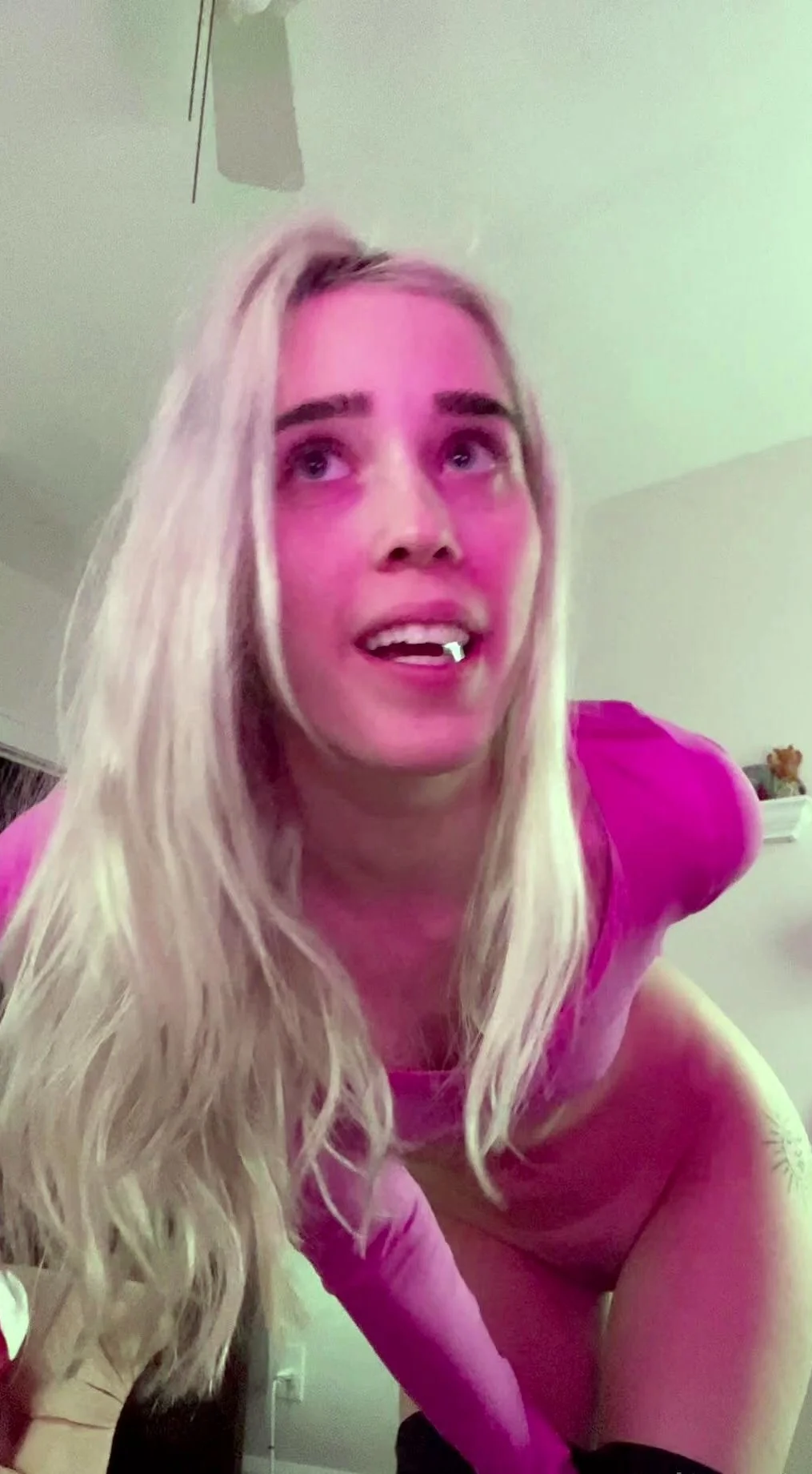 Amateur brunette ariana marie solo toying