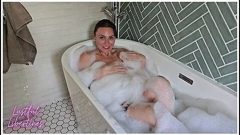 Stepmom Took Pity On Me After Catching Me Peeking On Her In The Bath