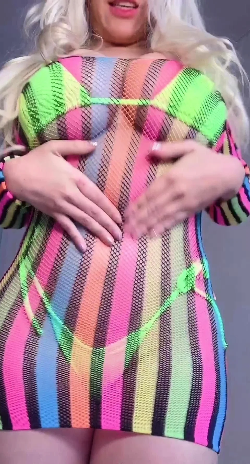 Big boobs milf masturbates with her dildo