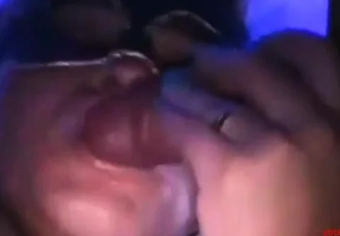 essa gosta de porra mascarada safada