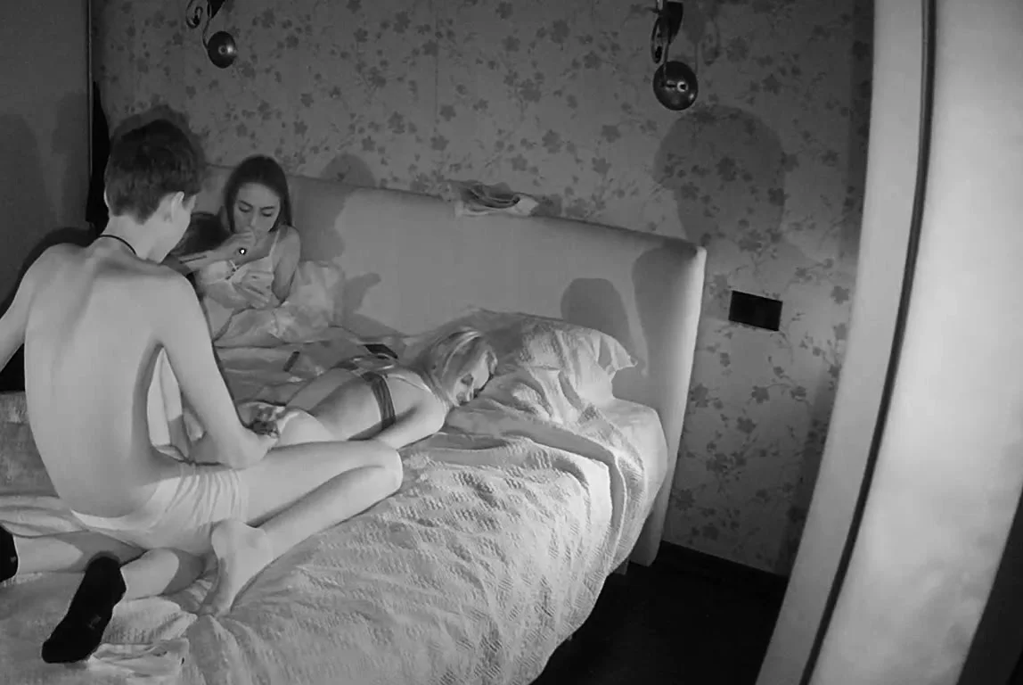 Amazingly hot teen group sex on cam