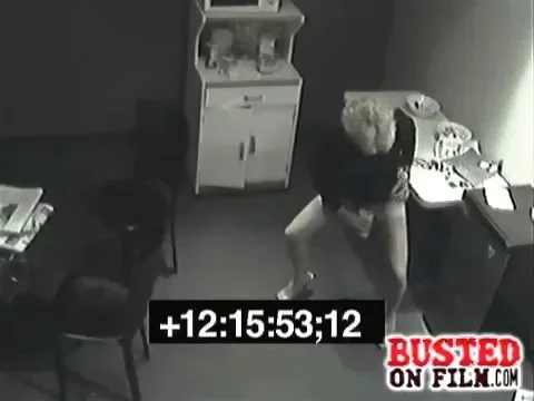 Lunchroom Pee Girl