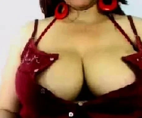 Busty Indian Aunty