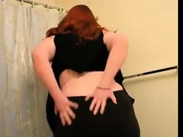 BEAUTIFUL BBW THICK ASS TEEN FLASH FOR HER BF 2