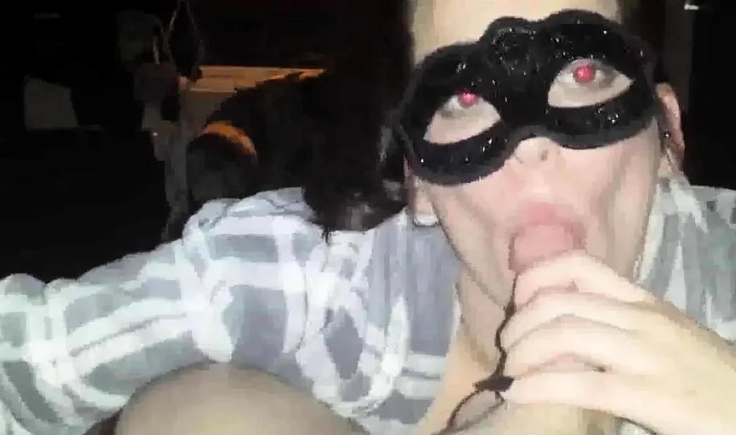 Hot girl sucking two cocks