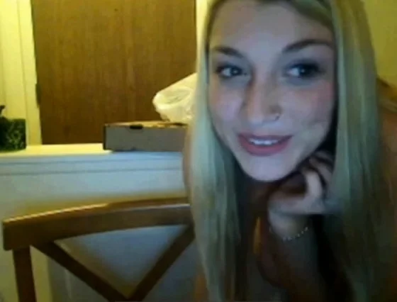 MelissaM36H nude pizza