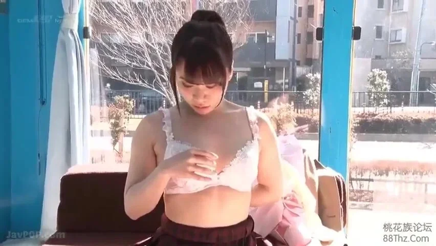 250407モニター調査で割れ目にズコバコj4
