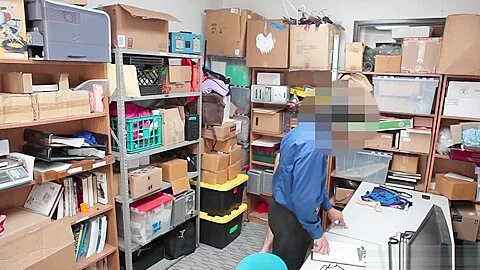 LP Officer fuck Taylor Mays spread pussy on the desk
