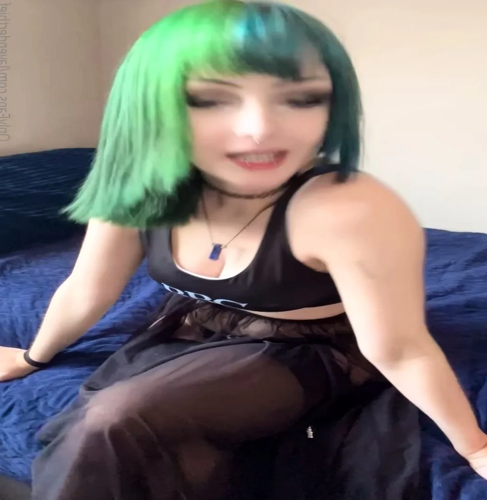 Hot Amateur Teen Fucked Wearing Stockings