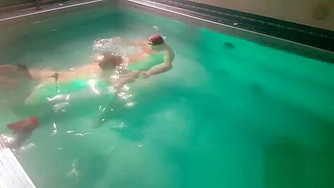 Sex underwater 1