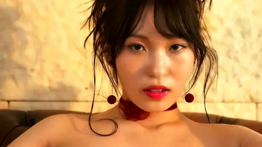 Amateur Asian street babe picked up and tricked into sex