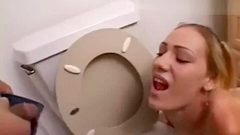 Drinking pee (kik 18xxy)