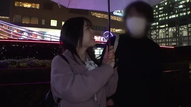 Hカップのムッチリ美女が複数の勃起チンポを手コキフェラしまくり寝取られ乱交セックス