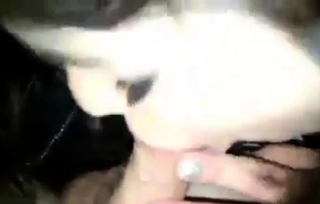 Japanese girl gives car blowjob before her curfew
