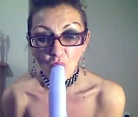 mature masturbates on cam 2