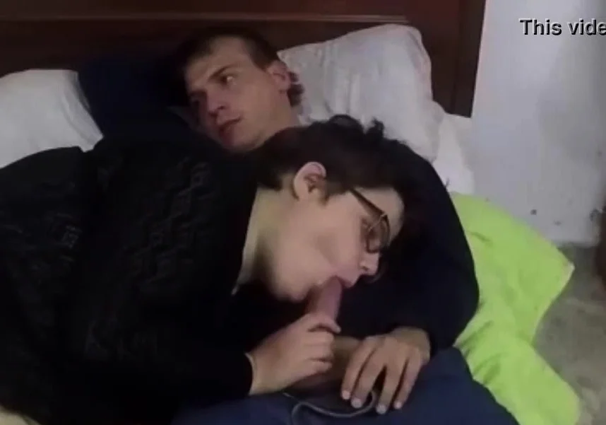 hardcore amateur blowjob and cumshot on her face