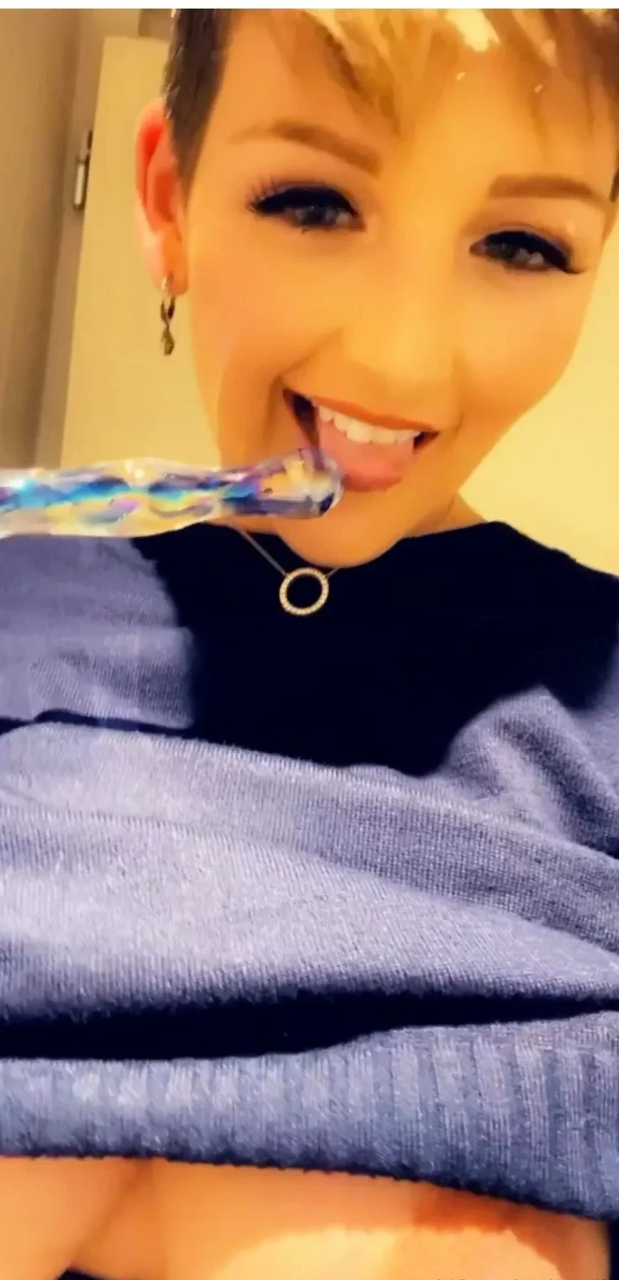 British amateur teen solo