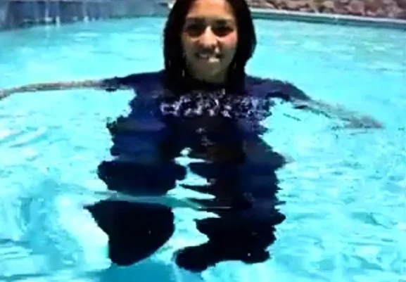 Amateur Teen georgeus brunette 1