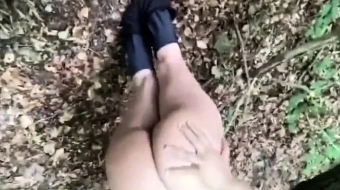 Beurette fait sa pute dans la foret derriere le quartier