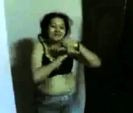 Malay - Showing boobs