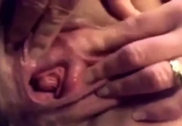 Granny pussy masturbation