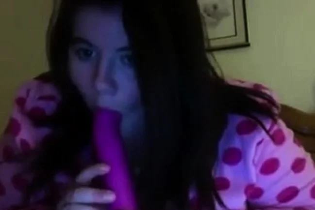 BBW with Big Tits Spreads Her Ass on Webcam