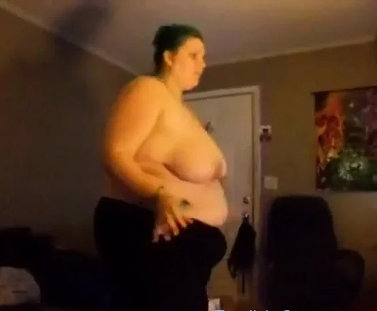 Fat girl playing just dance - CassianoBR