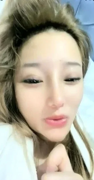 Asian guy solo masturbation