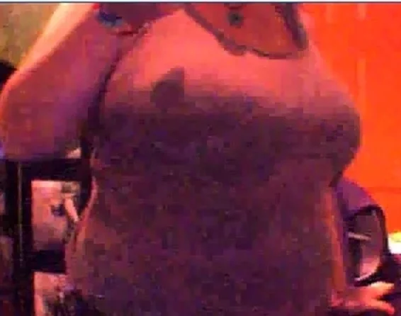 girl change clothe front webcam