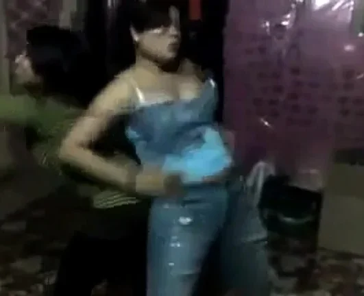 indonesia- tante gatel