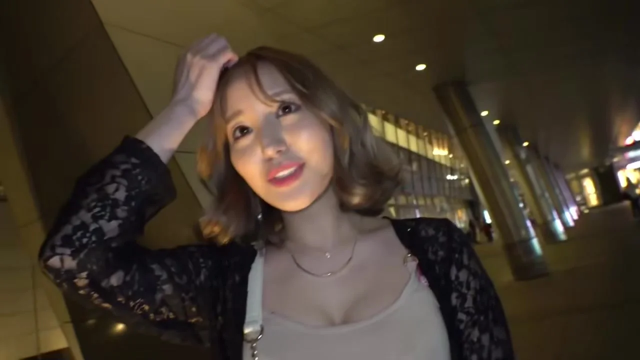 0009692_ベロチュウ デカ乳 ガニ股騎乗位などが含まれている