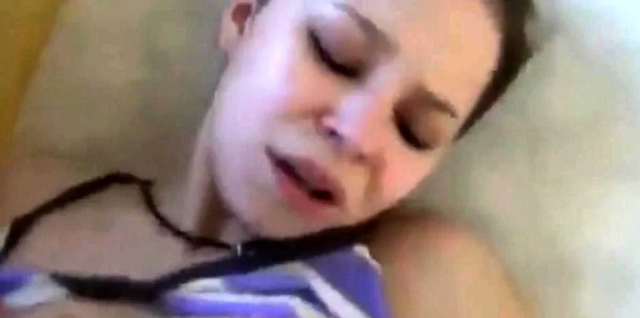 Cute Russian Girlfriend Sex at Public Swimming Pool