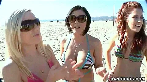 Claire Dames, Kylee Reese and Trisha Rey get wet