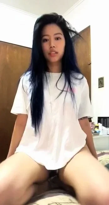 Webcam Asian Teen Fingering Pussy