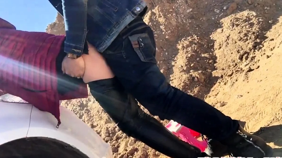 AMATEUR CHINESE FETISH  SLUT FUCK IN THE PUBLIC