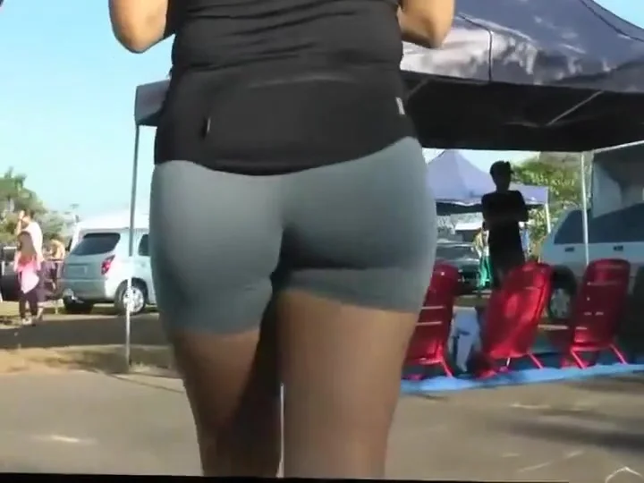 Sporty girl's firm ass cheeks get filmed