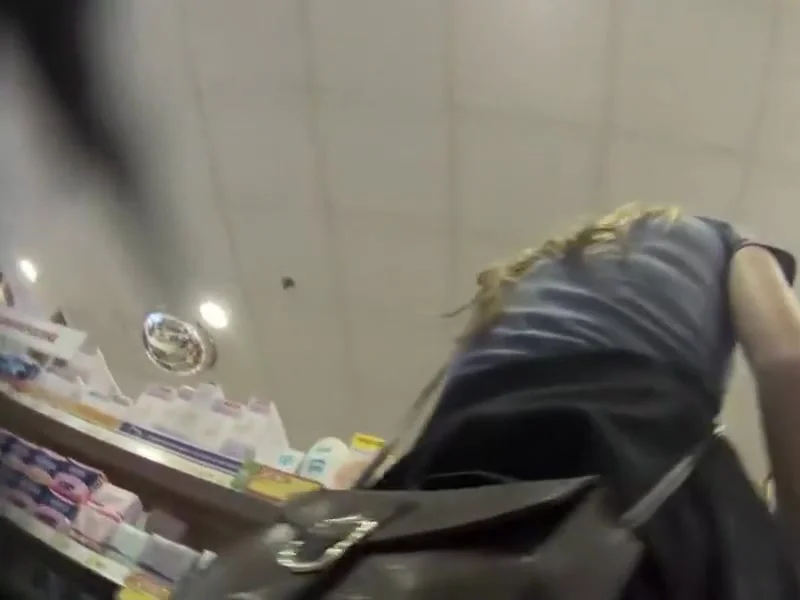 Supermarket ass on discount