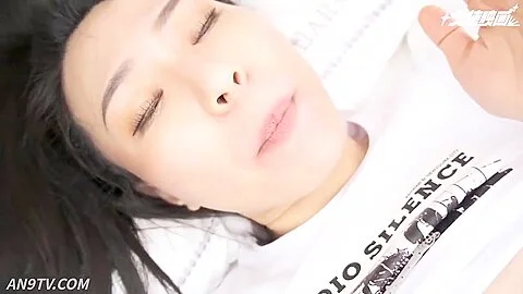 與輕熟女整理師做愛 連續吞下了三發精液... 都會女子圖鑑-家庭整理師吸光我的精液-upr-002