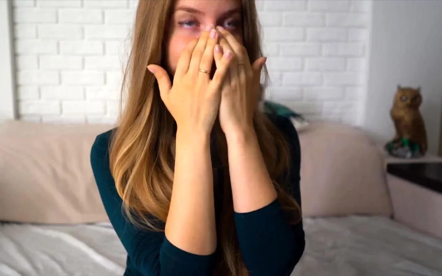 Blonde Teen Solo Masturbation