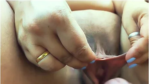 Cumshot On Stretched Pussy
