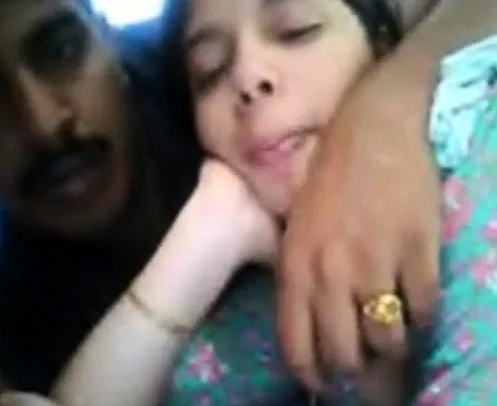 Sexy Indian couple sex on webcam