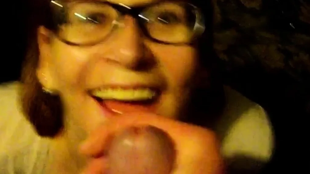 Dirty girl sucking dick on the garage floor.