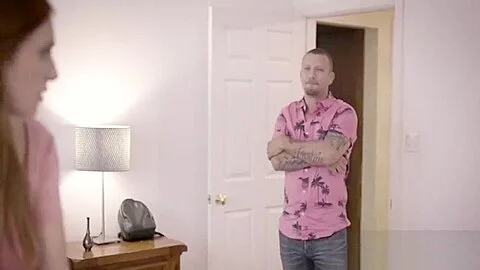 Homealone - Maya kendrick
