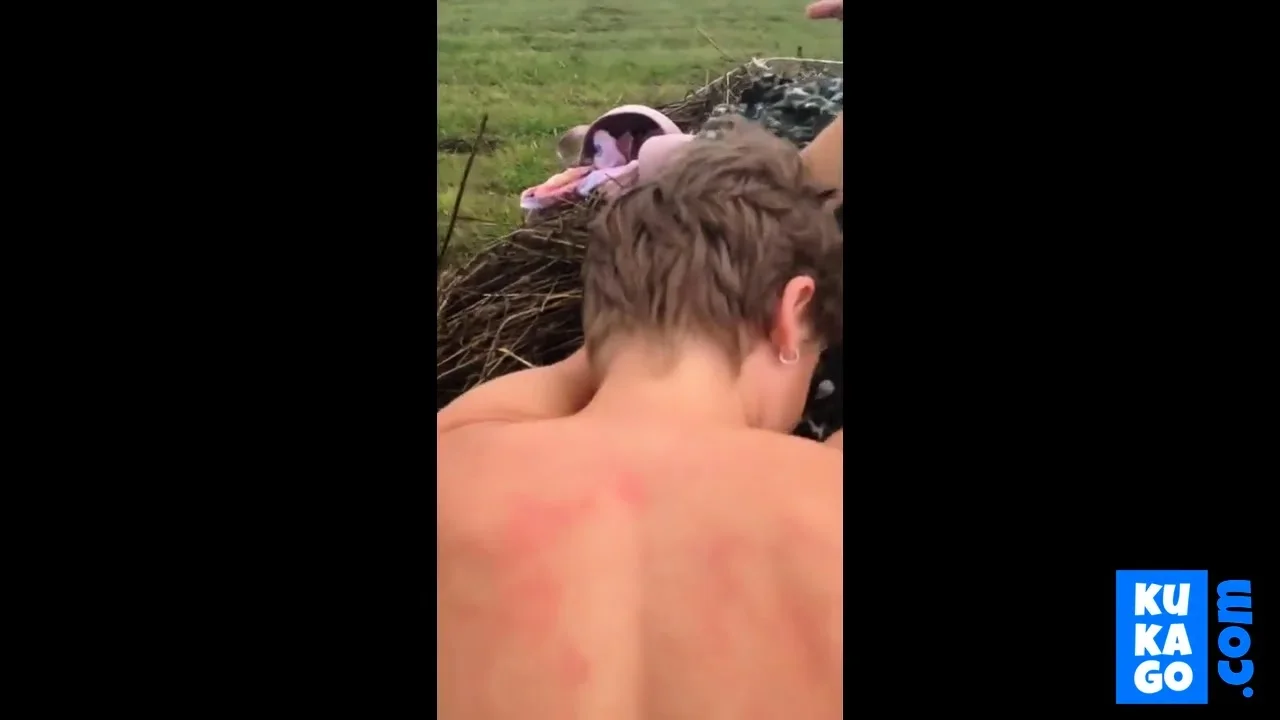 Outdoor sex