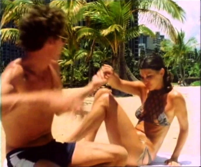 Brunette Amateur Beauty Banged All Over On Public Beach