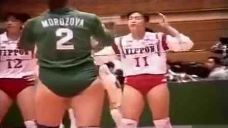 Female volleyball players and their juicy buttocks