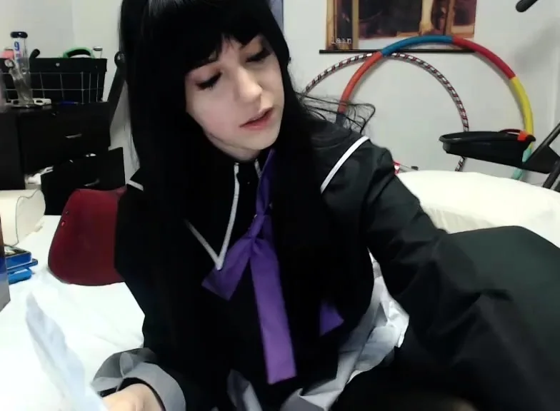 Brunette Solo Webcam Masturbation