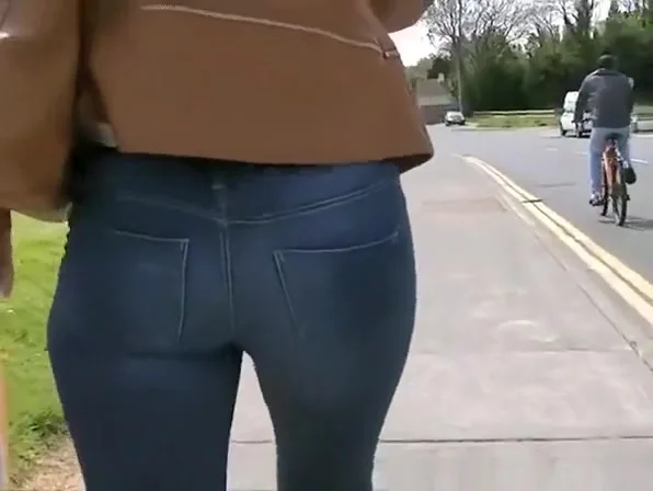 Woman in tight jeans nice ass