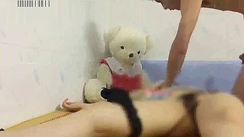强行脱光插了几下后自1己主动骑了上来真骚国语对白
