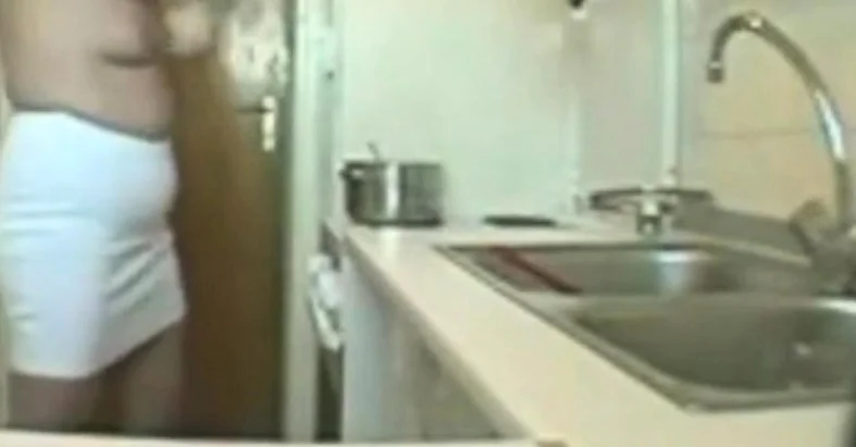 masturbation while doing the dishes